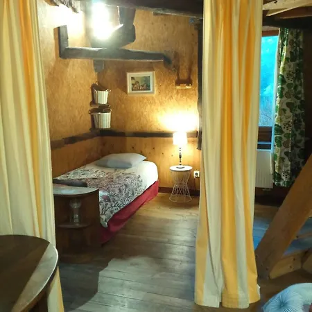 Tatil Evi Des Esselards Yzeron